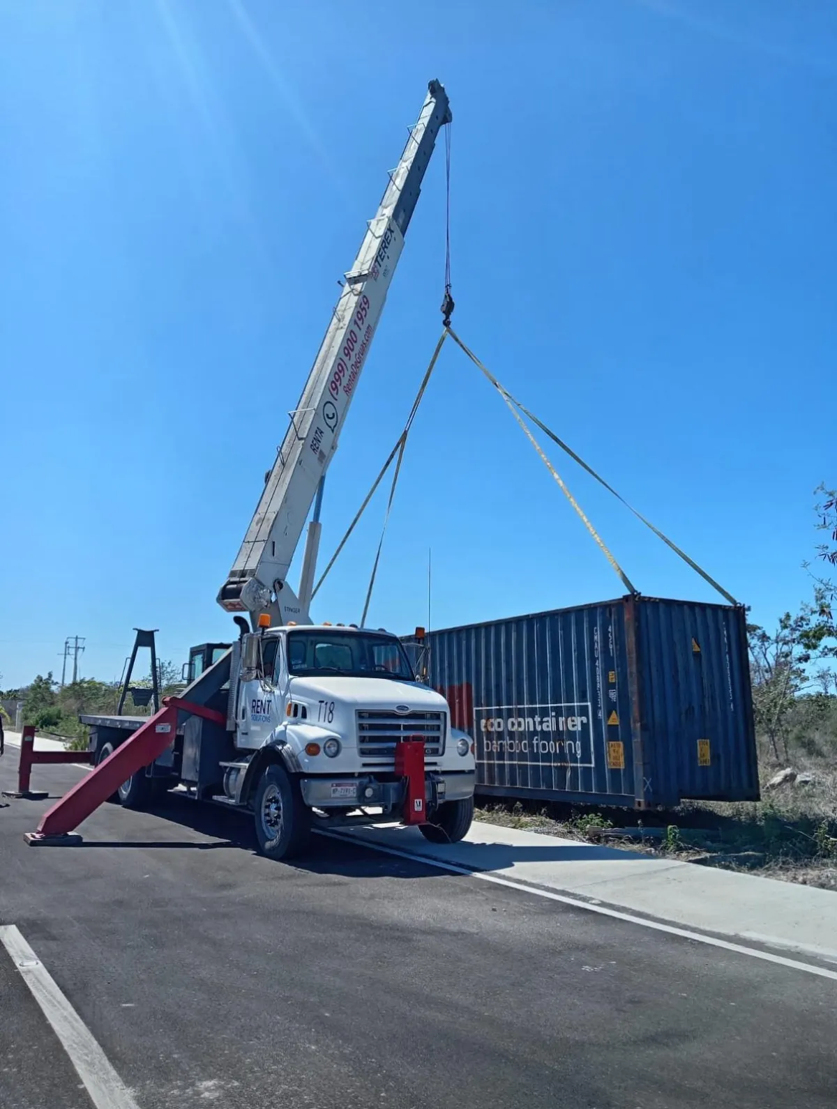 Renta de Grúas para maniobras en Querétaro y Mérida