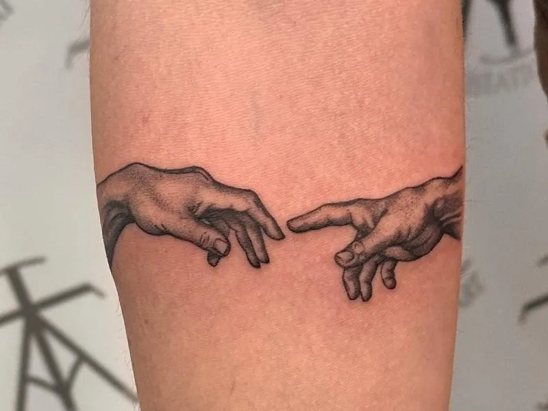 Black & grey realisme tattoo door Iris bij Iris Tattoo Art Deventer