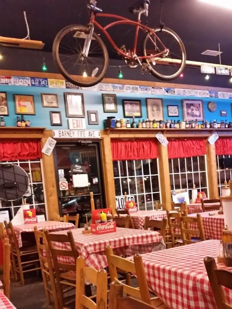 New Moon BBQ - Inside Store