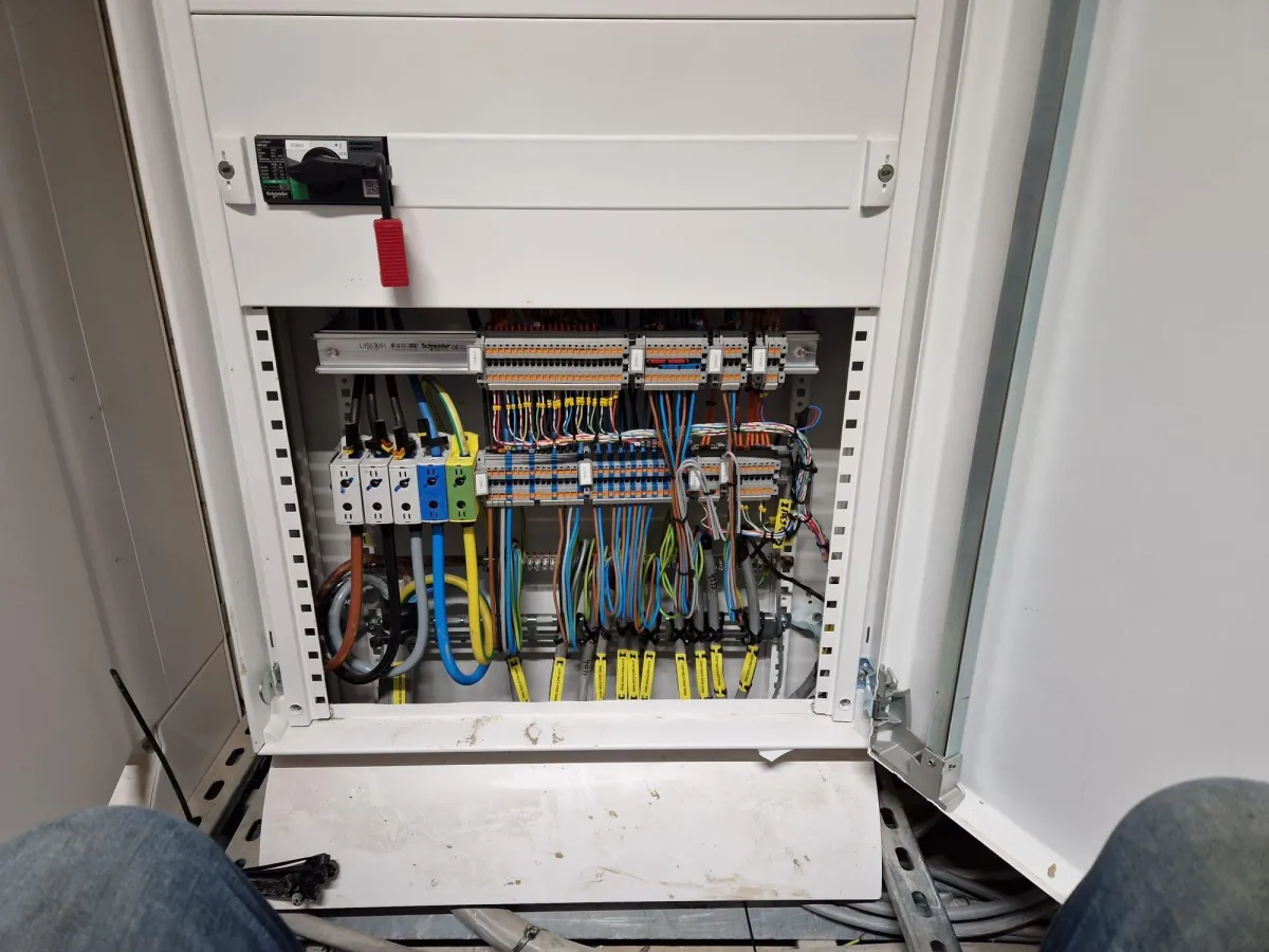 Industriële elektra geïnstalleerd door Mulders Multi-Klus Service