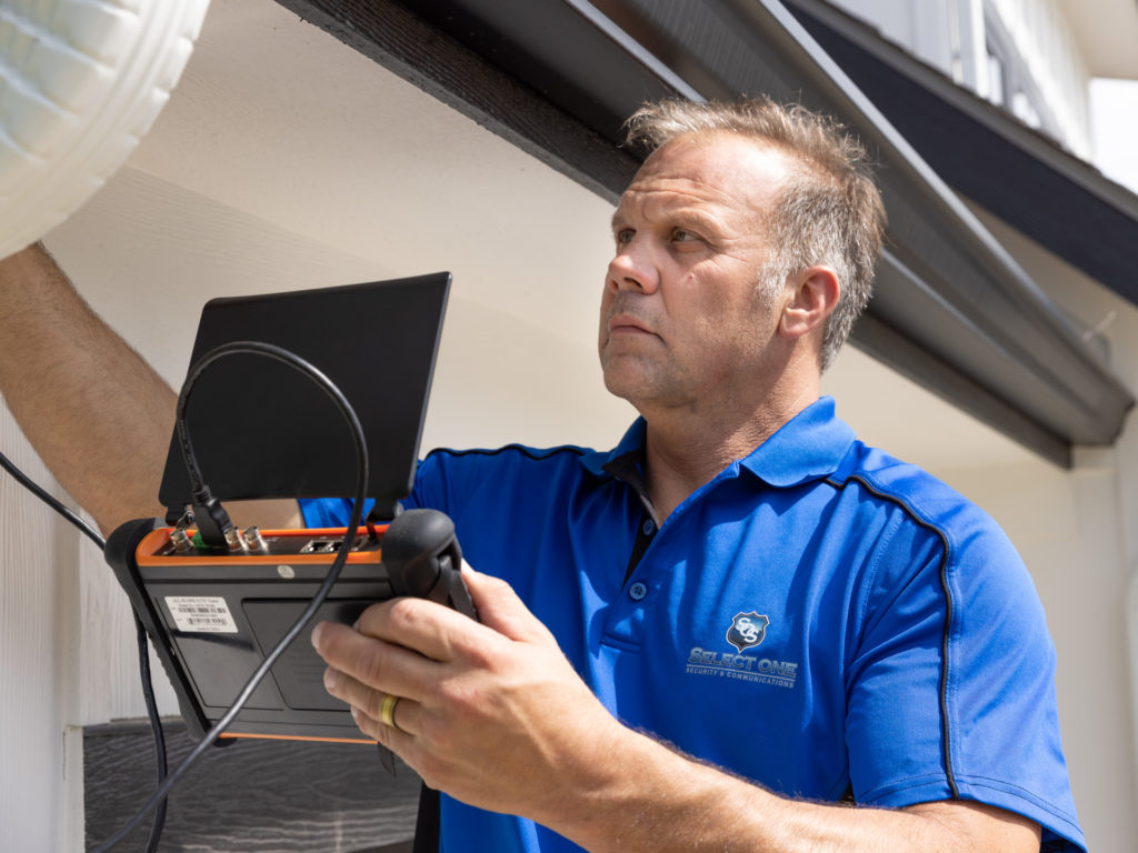 a white door knob on a wall
