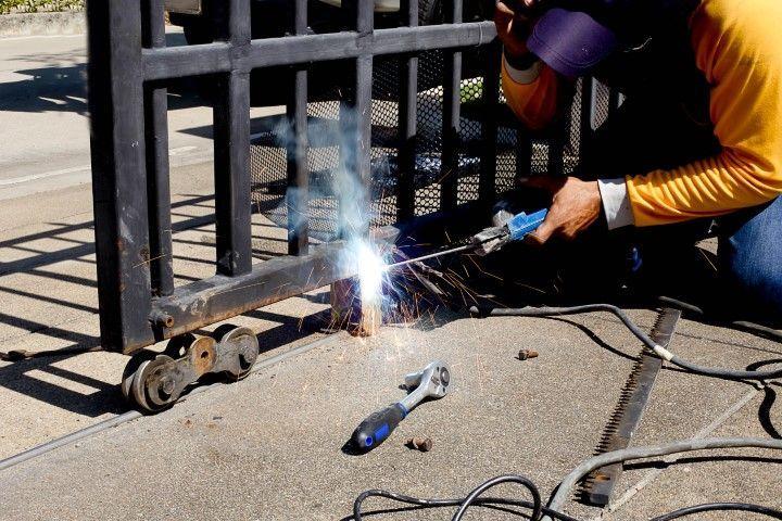 A metal gate welding repair by Paso Robles Fencing Pros, in Paso de Robles CA.