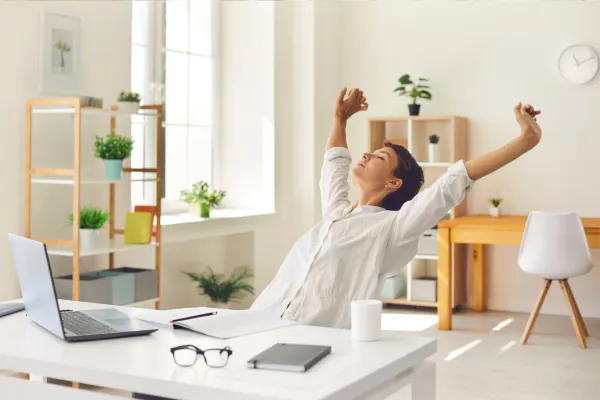 Work Well. Live Well.: Creating a Workday That Supports Your Well-Being