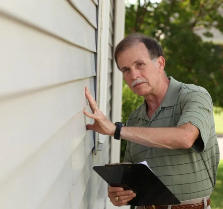 white vinyl siding