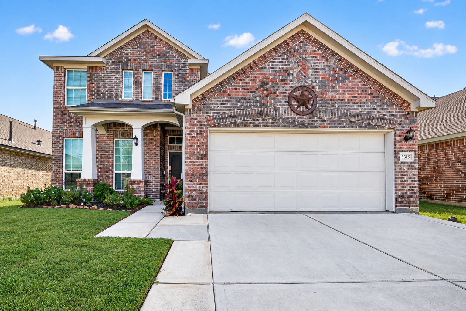 5315 Cascade Ct, Alvin, TX 77511