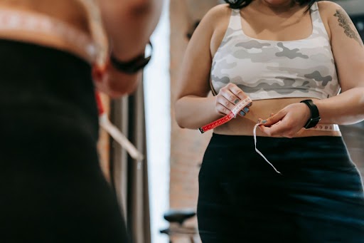 Online Weight-Loss Coaching vs. Traditional Dieting Programs: Which One Actually Works Long-Term?