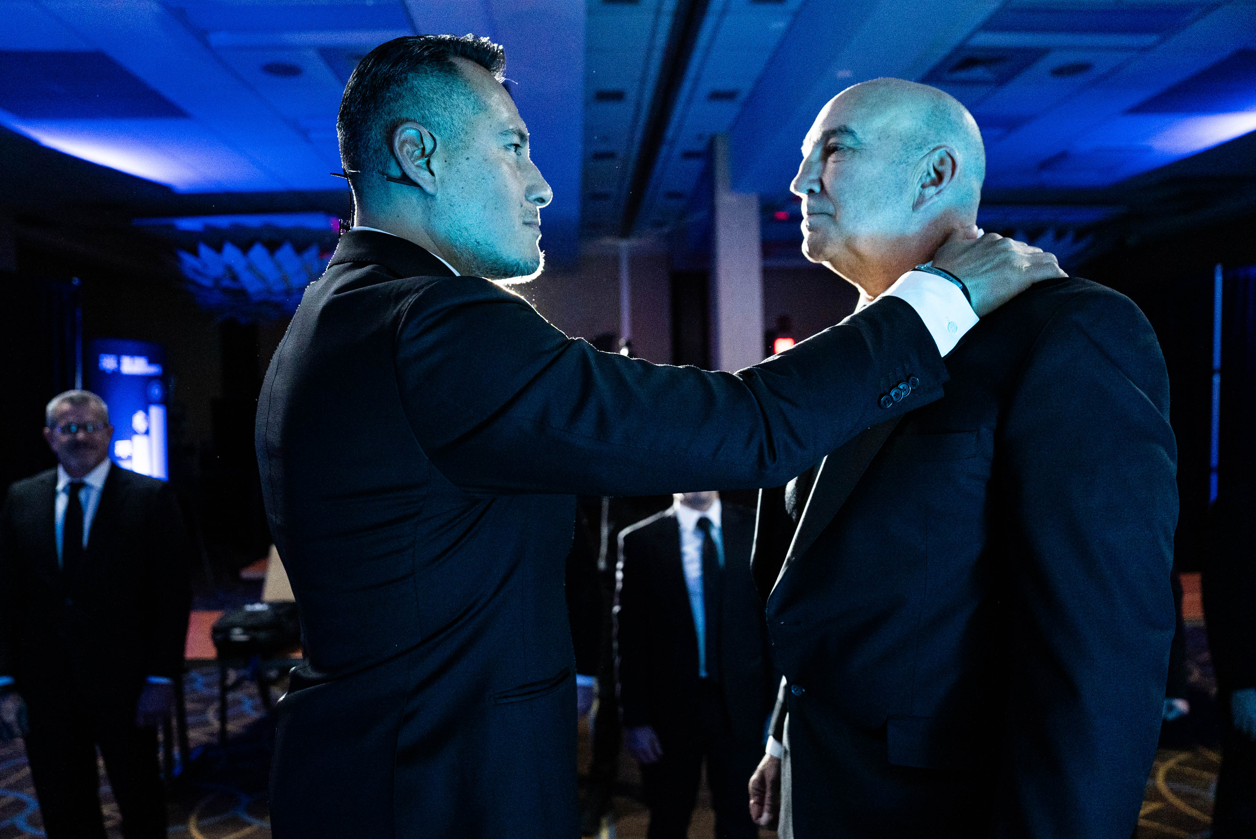 raul villacis coaching a high level CEO from Stage at edge bootcamp experience