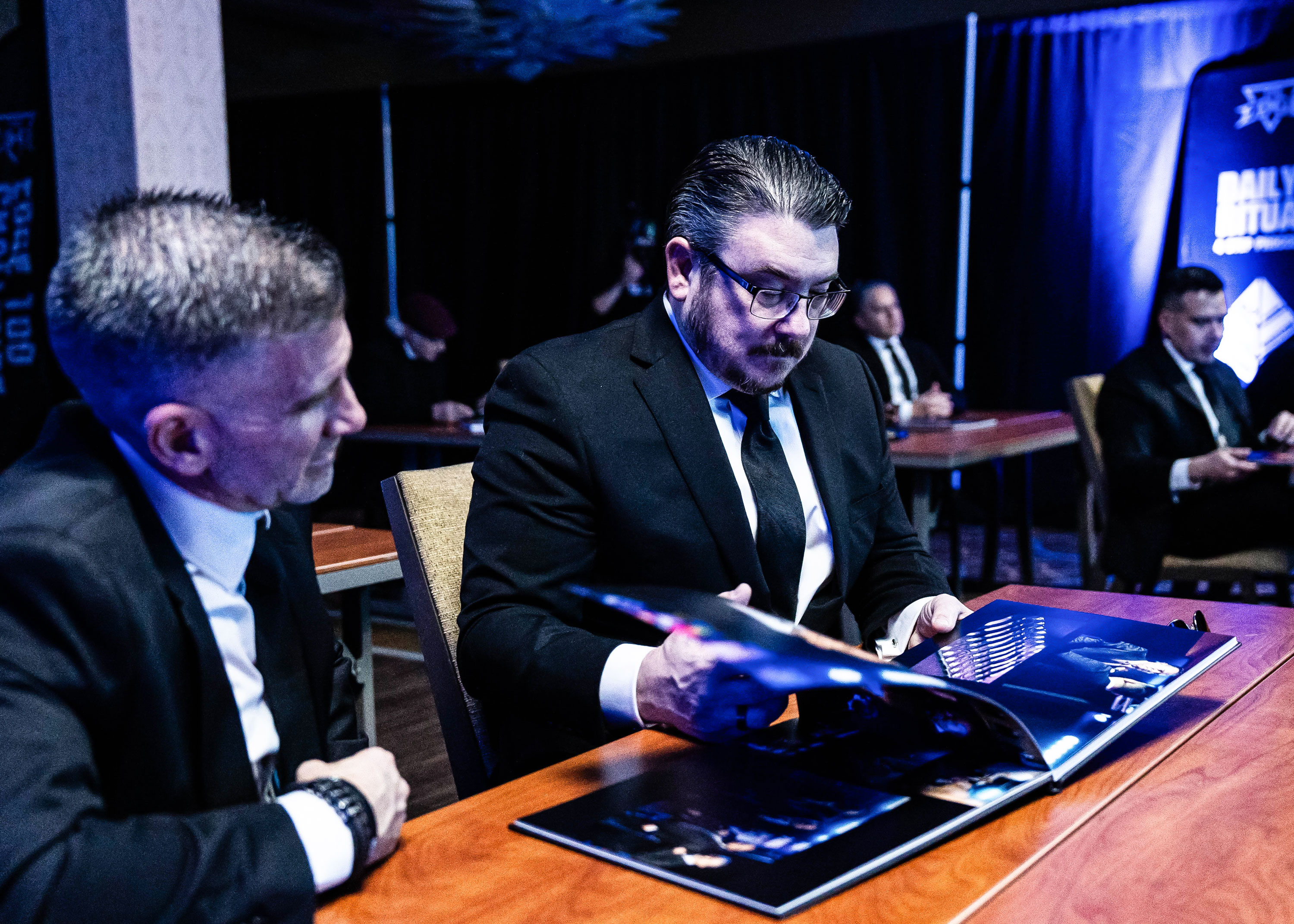 raul villacis coaching a group of high level CEOs at Bootcamp Experience