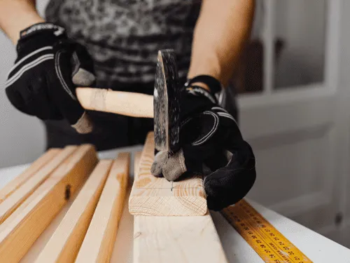 {{ custom_values.service_1 }} in {{custom_values.biz_area_1})