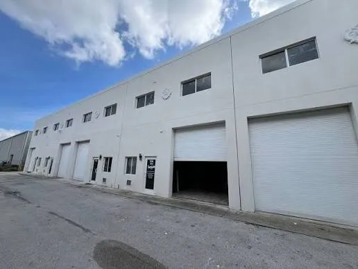 Warehouse for Sale? How Owners Can Compare Commercial Property Offers