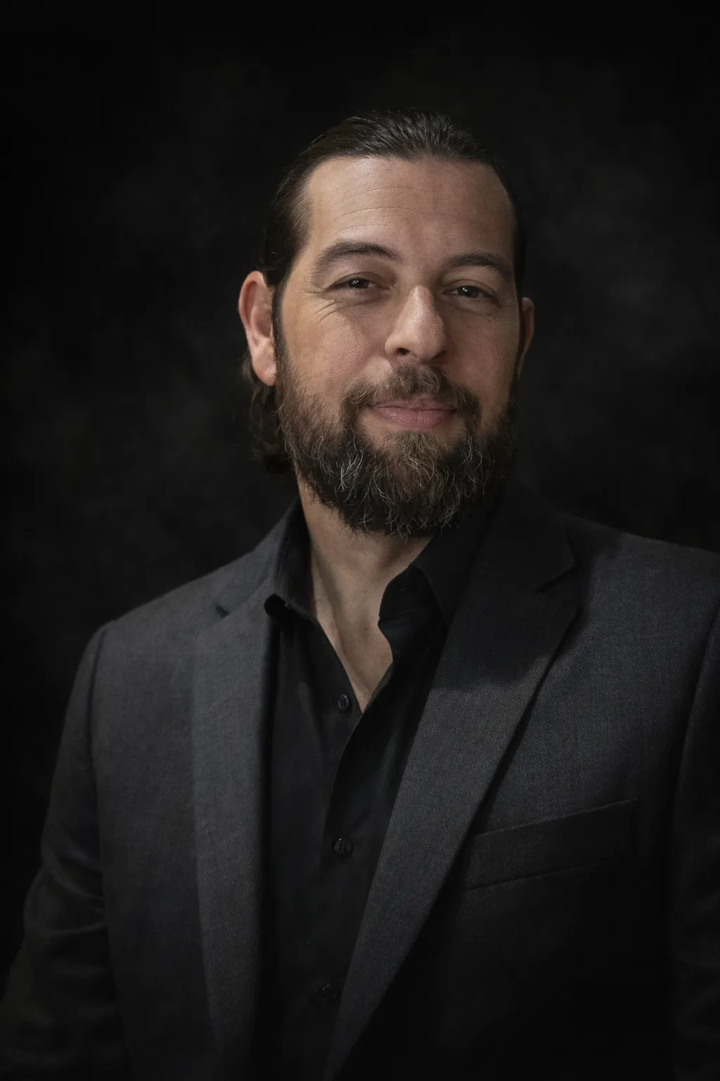 Headshot profesional de Jorge B., asesor senior de pensiones IMSS