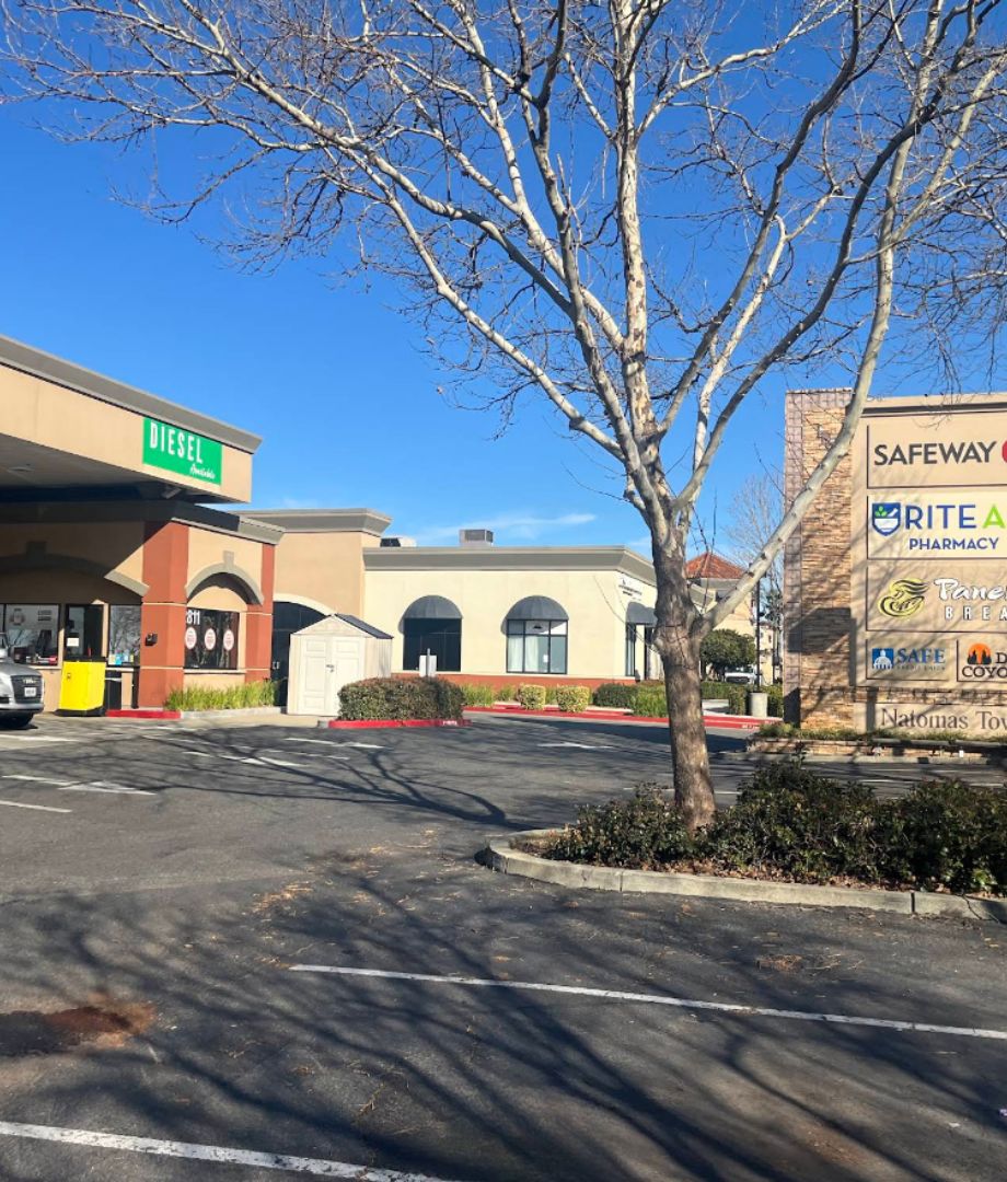 Safeway Fuel Station 2811 Del Paso Rd