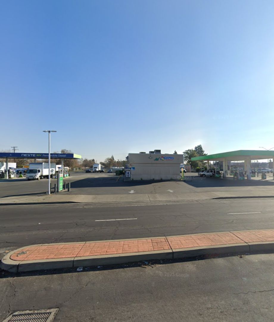 Harbor Truck & Auto Stop