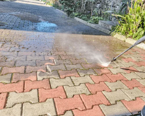 Surface Cleaning Driveways in Lafayette