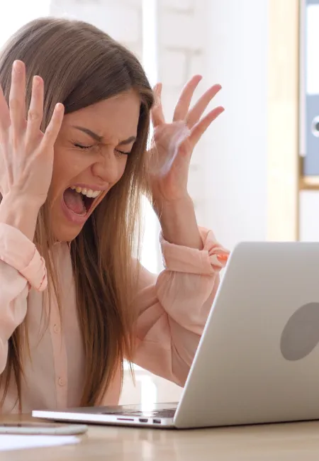 frustrated realtor struggling with social media and reaching their ideal buyers and sellers