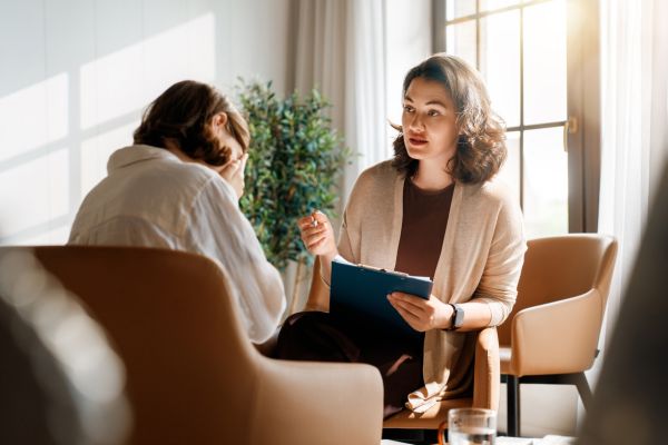 How Hypnosis Helps People Stop Smoking: Changing the Habit Where It Begins
