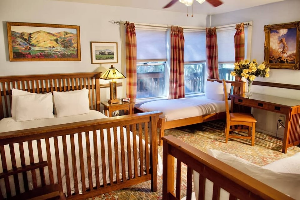 Yosemite cabin retreat accommodations