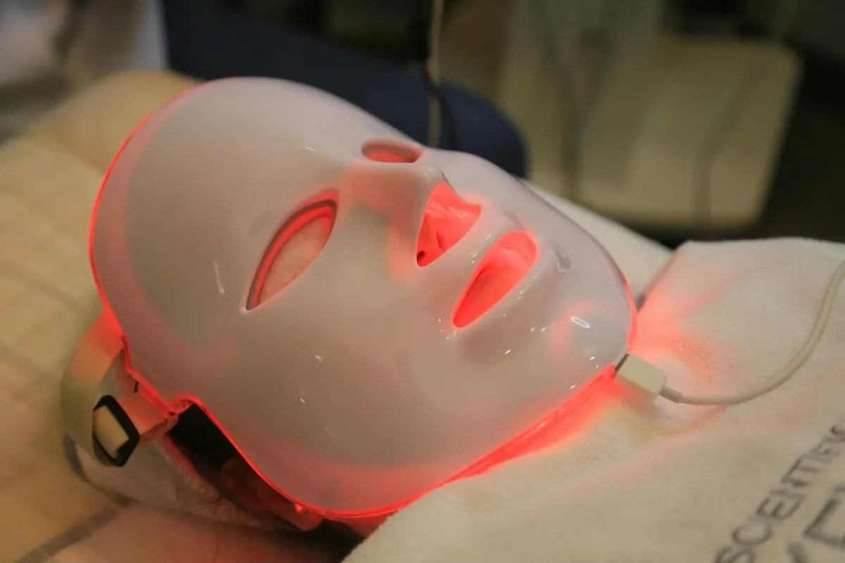 Red Light Therapy for Pain Relief in NYC