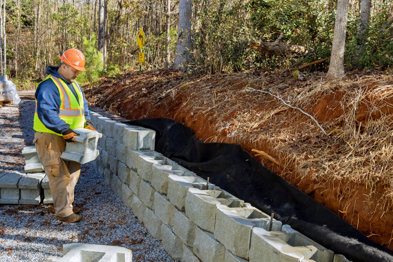 Oak Harbor Retaining Wall Prep
