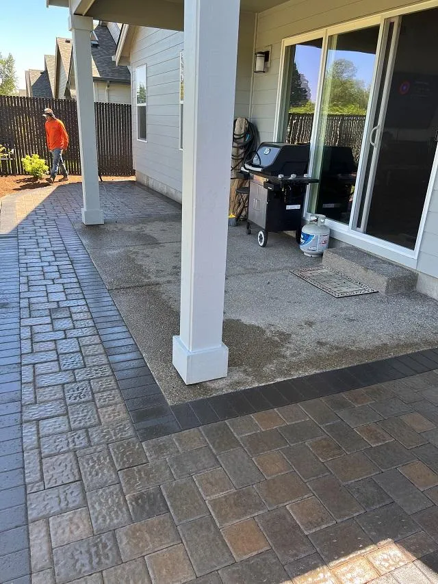 Decorative patio pavers