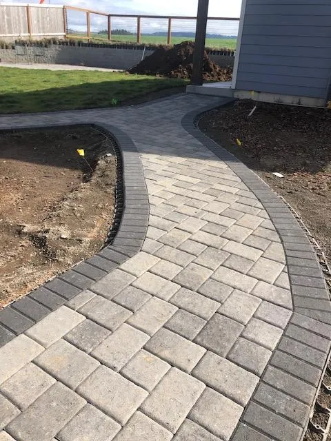 Decorative paver pathway