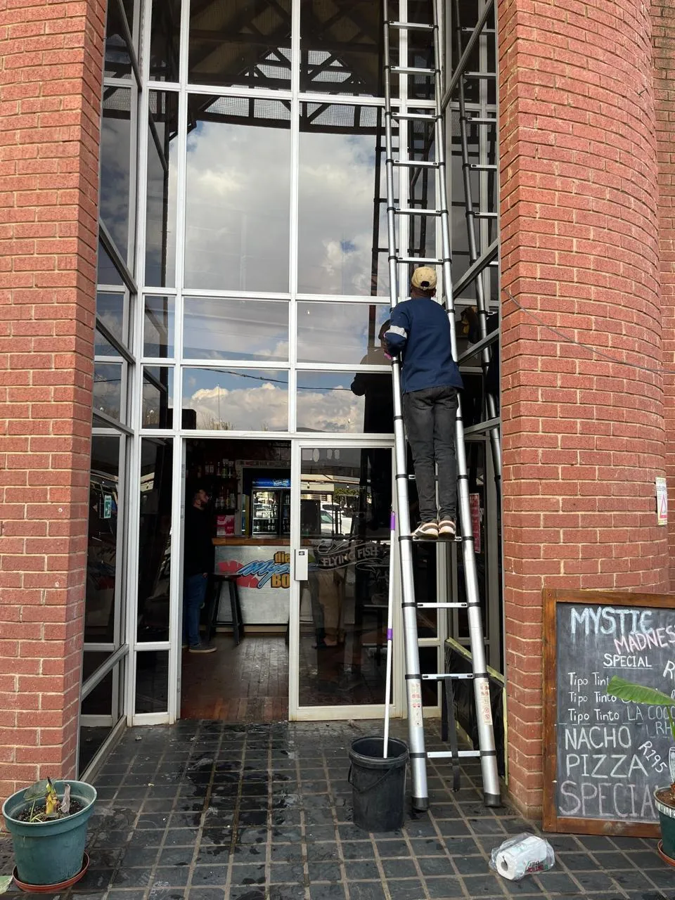 Professional Window Cleaning Guide for a Crystal-Clear View in Potchefstroom