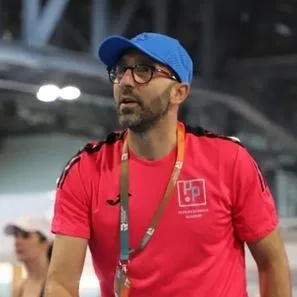 a tree filled with lots of green leaves