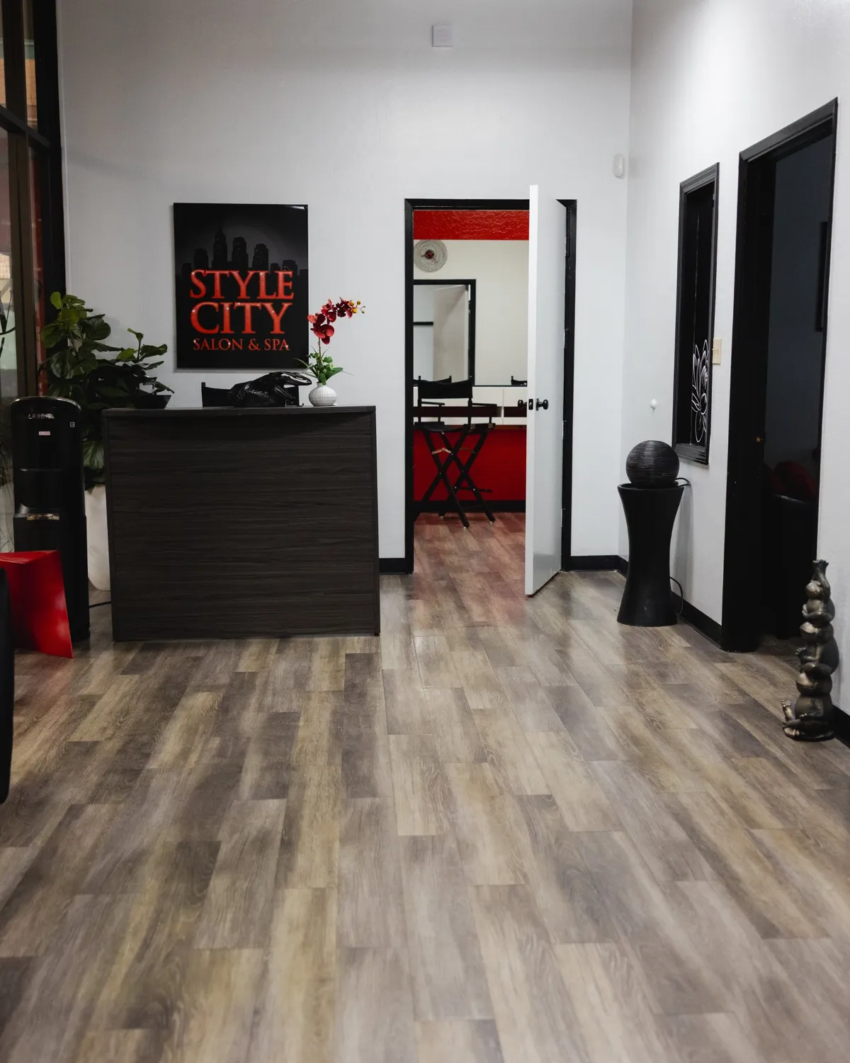 Front desk with the Style City sign