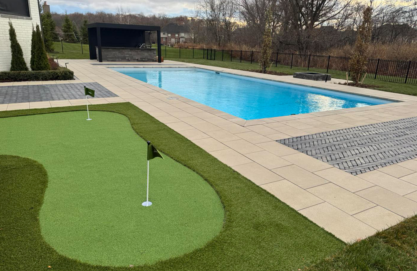 Oakland Twp Michigan Landscape Hedge Bush Design