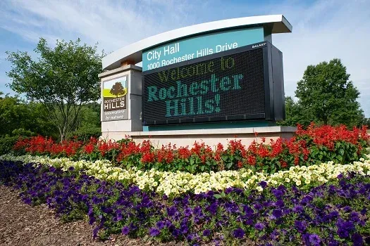 Rochester Hills Michigan Local Landscaping Company