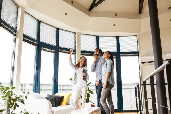 Do You Need a Luxury Buyer’s Agent in Owasso?