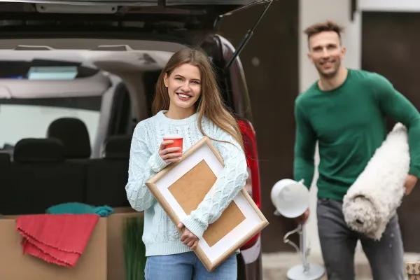 How Does the Process Work When You Sell and Buy at the Same Time?