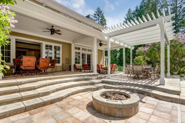 What Makes a Luxury Home Sell Faster in Owasso?