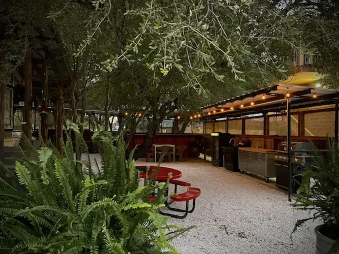 Vacation Frio River Guest Lodge