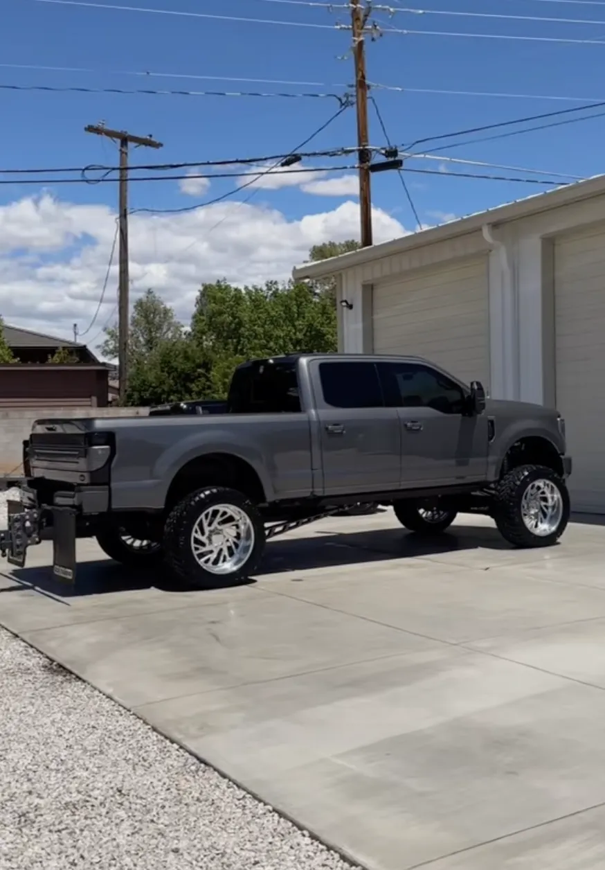 Stow Exterior Detailing