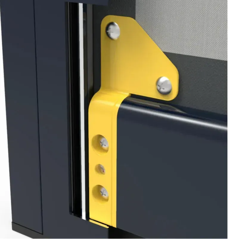 Reinforced corner bracket on One-Track motorized screen