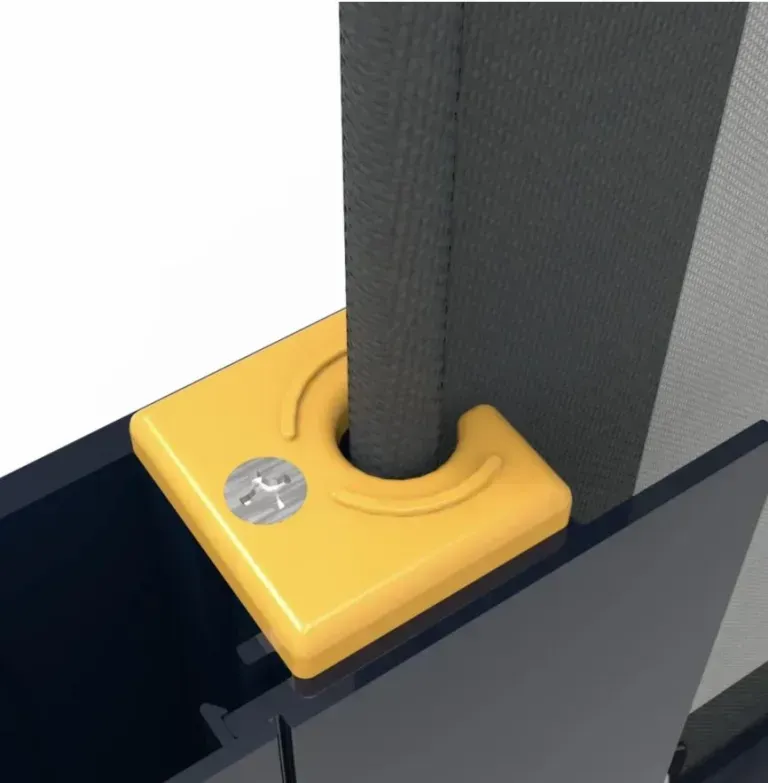 One-Track Keder-edge zipperless screen deployment mechanism