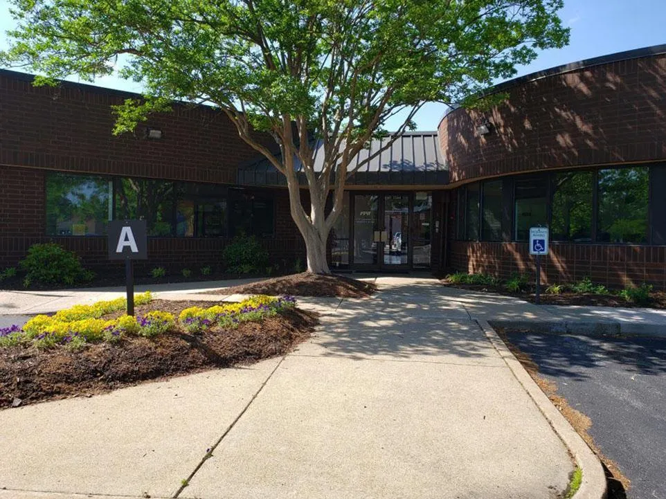 Richmond Concrete builds and installs driveways.