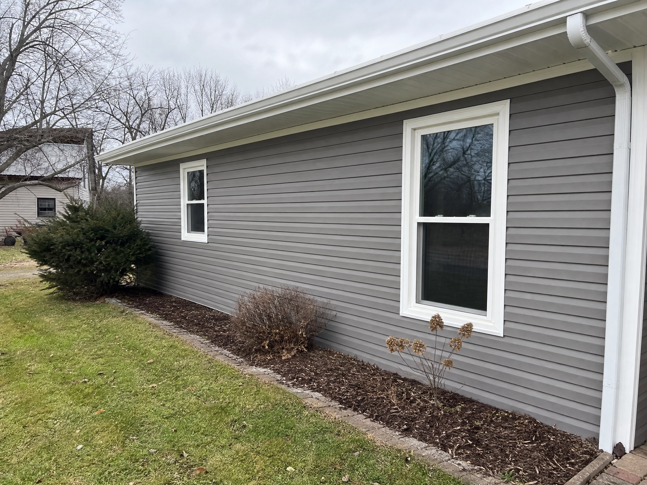 Macomb County, MI Vinyl & Specialty Siding