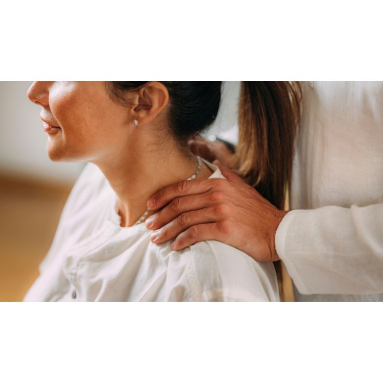 Shiatsu head, neck and shoulder massage
