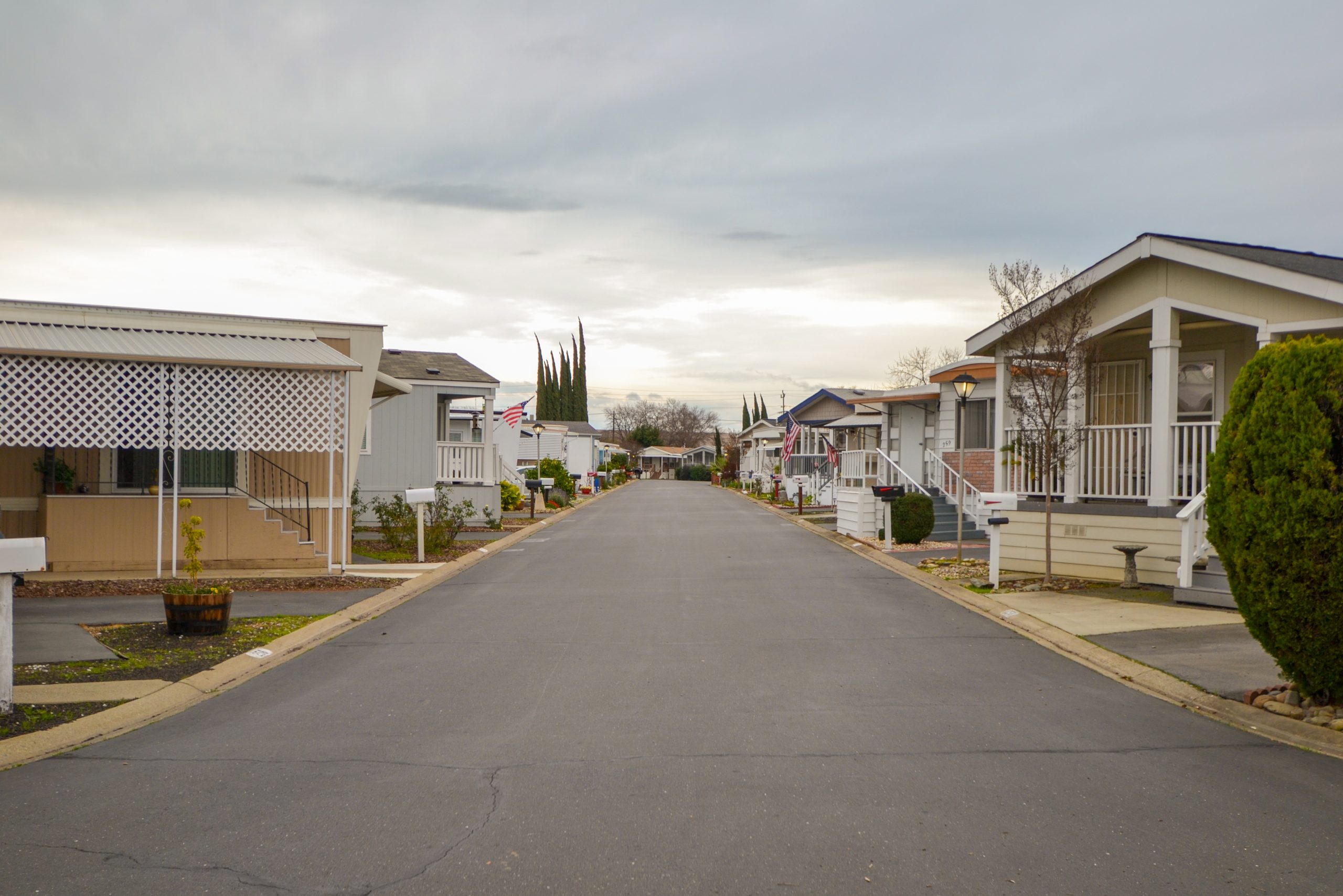 Buying a Mobile Home vs. Renting an Apartment