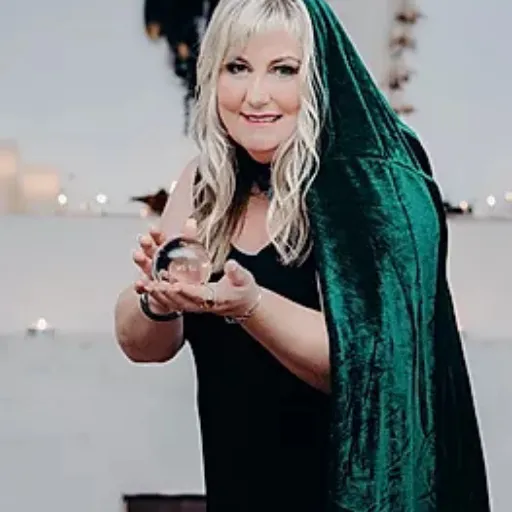 Linda 'Willow' Roberts White Light Publishing Author