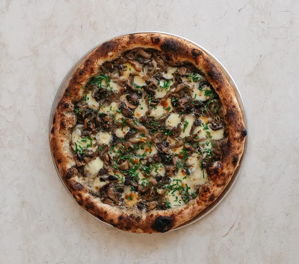 Funghi E Tartufo pizza