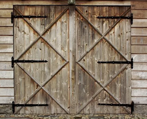 Wooden Barn In Sacramento