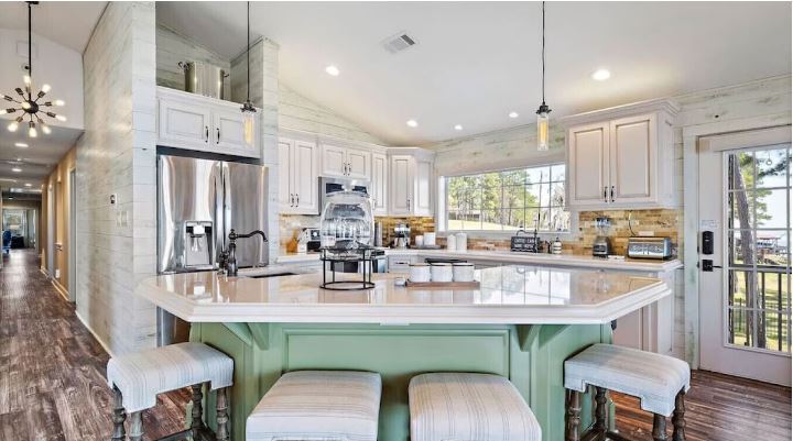 Holistic view Retreats Kitchen