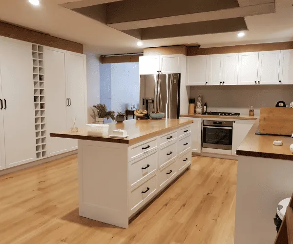 Architraves Beaconsfield Upper