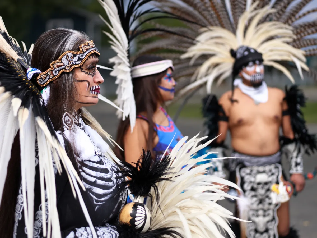 Large feathered headdress carried by a danzante