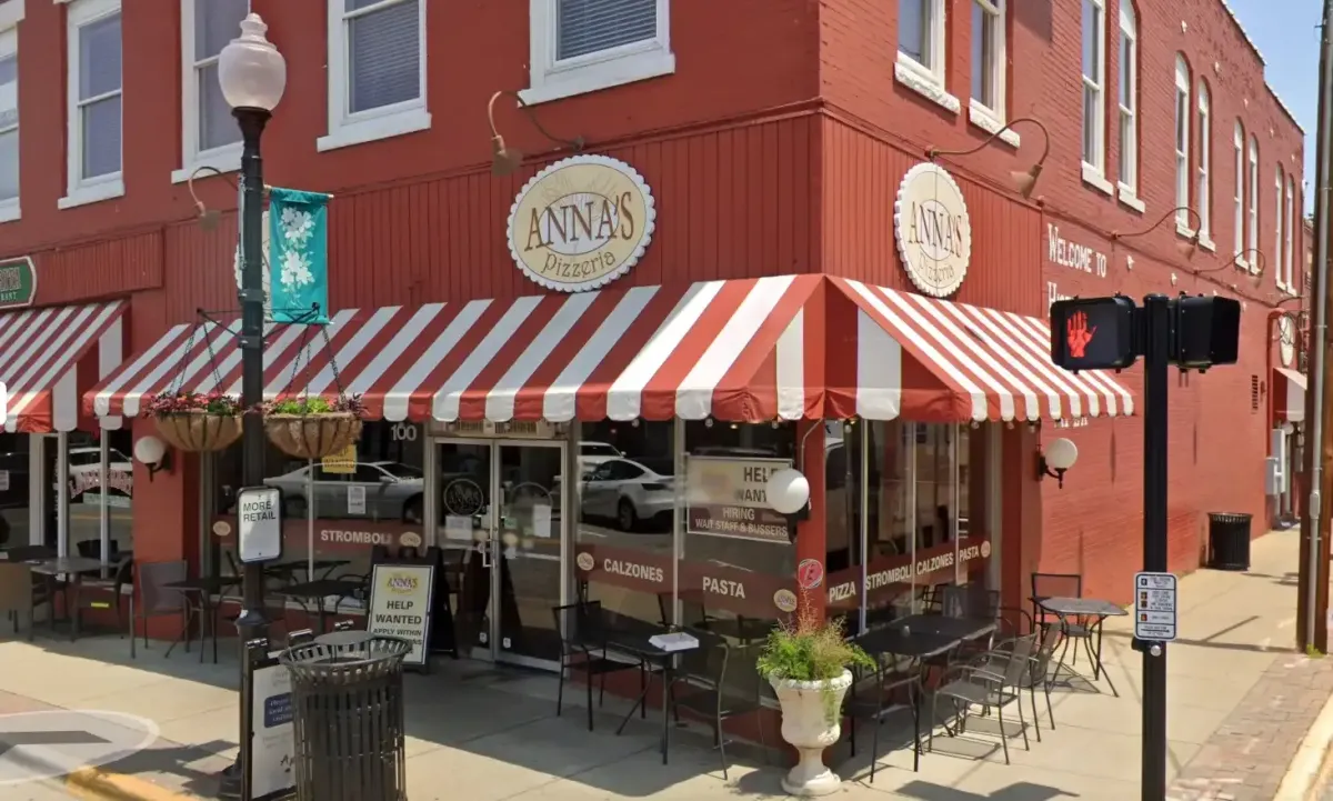 Historic Downtown Apex NC — Salem Street dining and Social District 2026