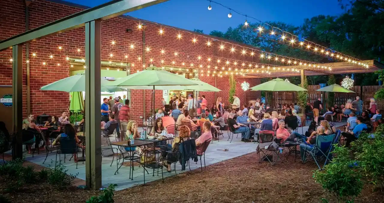 OutdoorDning Downtown Cary NC
