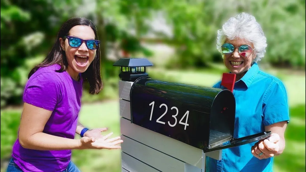 mom and daughter excited about boise mailbox pros install